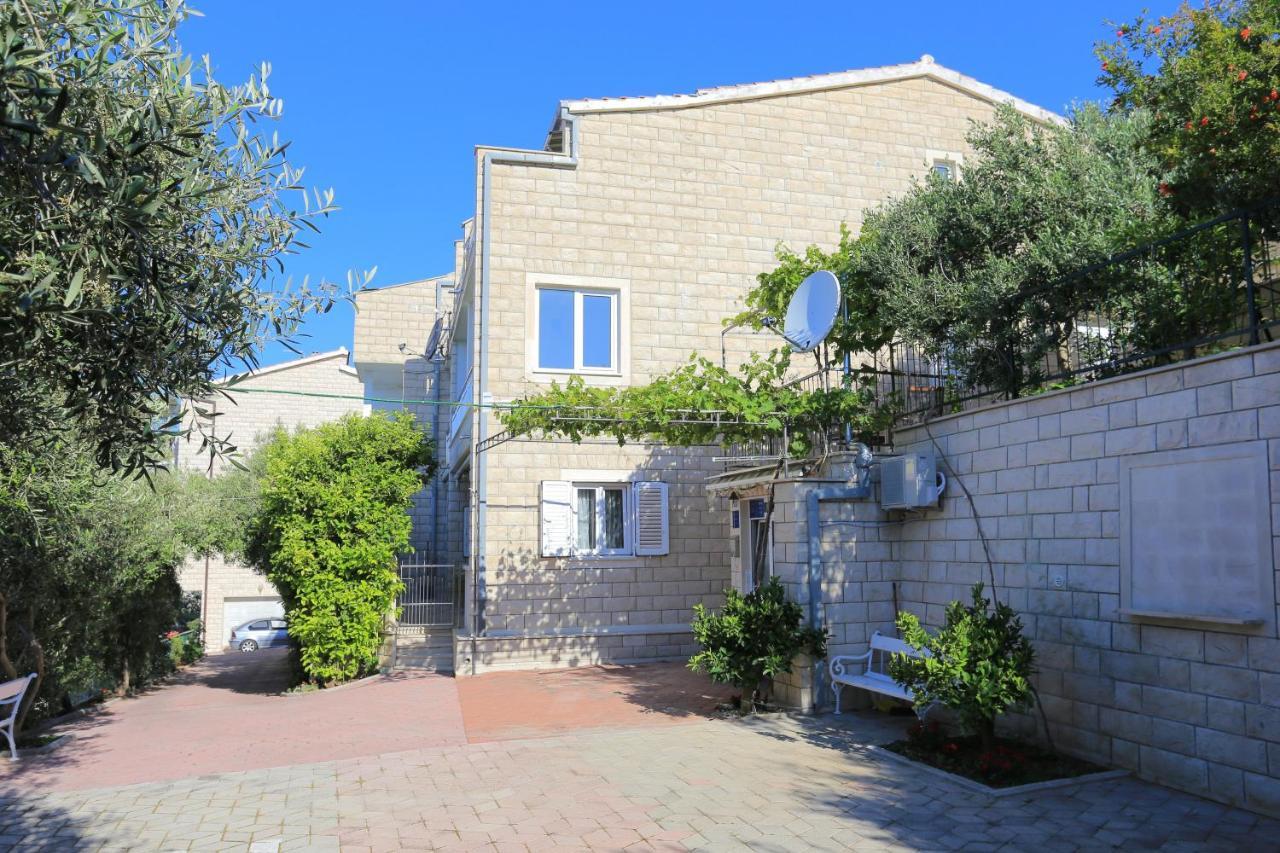 Apartments By The Sea Duce, Omis - 2737 Exterior photo