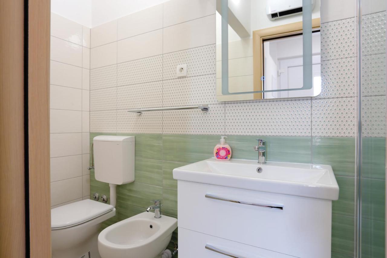 Apartments By The Sea Duce, Omis - 2737 Exterior photo